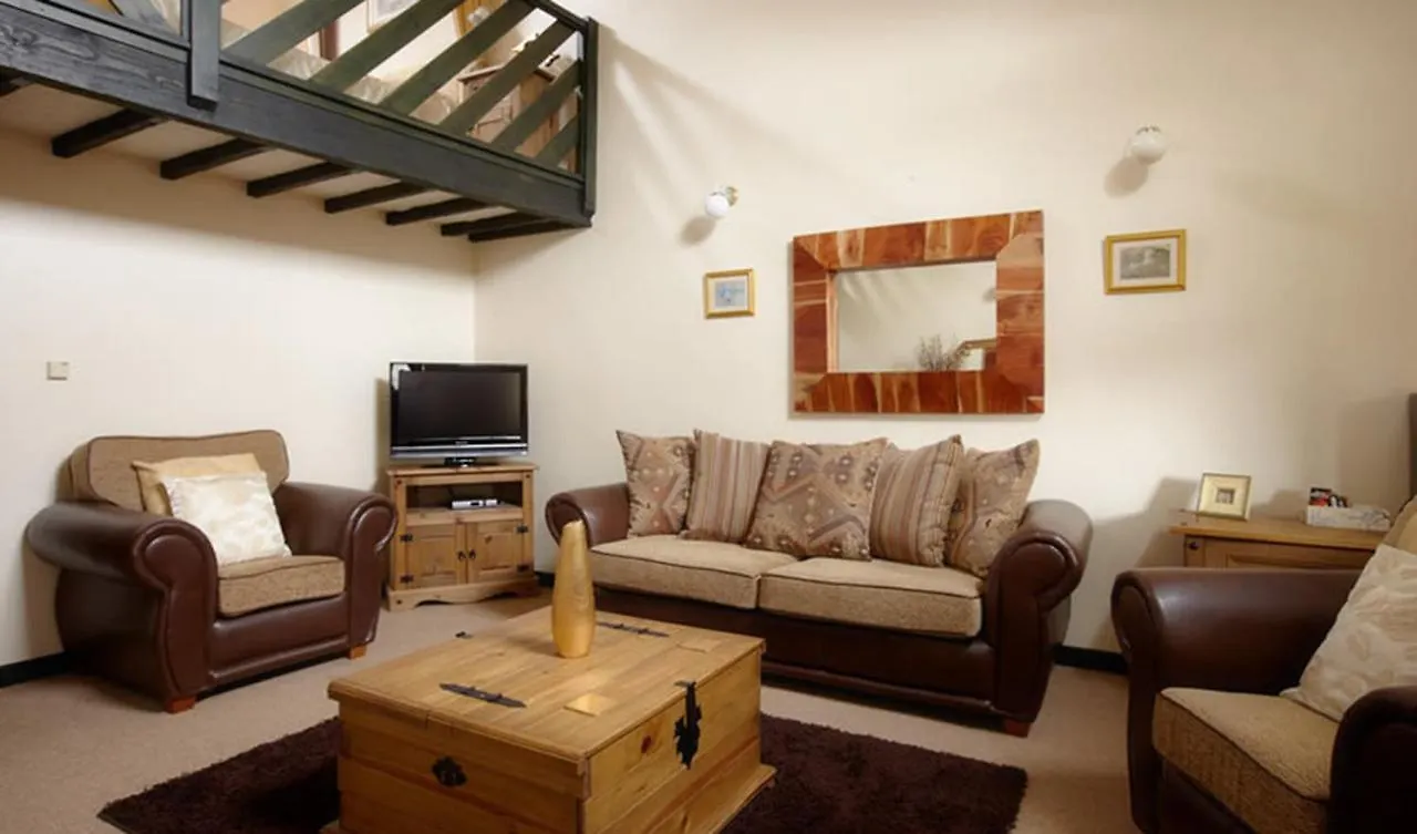 Miltons Country Lodge Lower Langford Hotel
